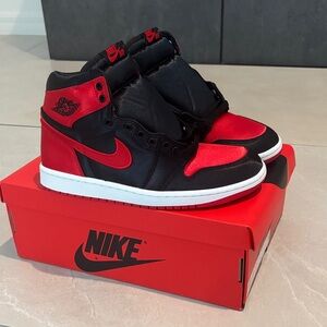 Nike Air Jordan 1 Retro High OG Satin Bred FD4810-061 Mens Size 6.5 / Womens 8